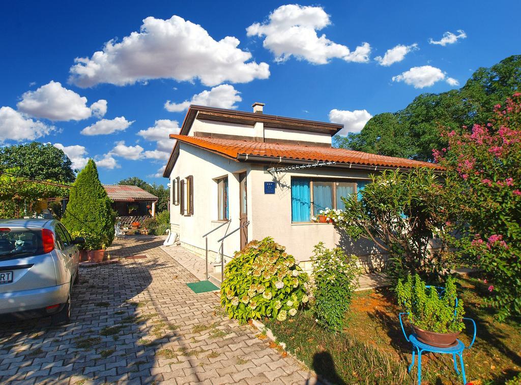 House Silvana 1461 Pula Exterior photo