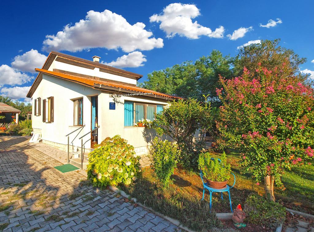 House Silvana 1461 Pula Exterior photo